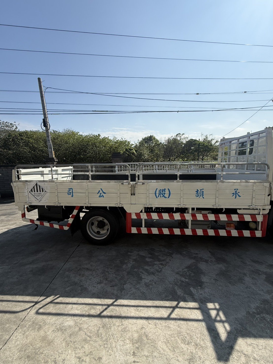 CAF-6881 貨架左側