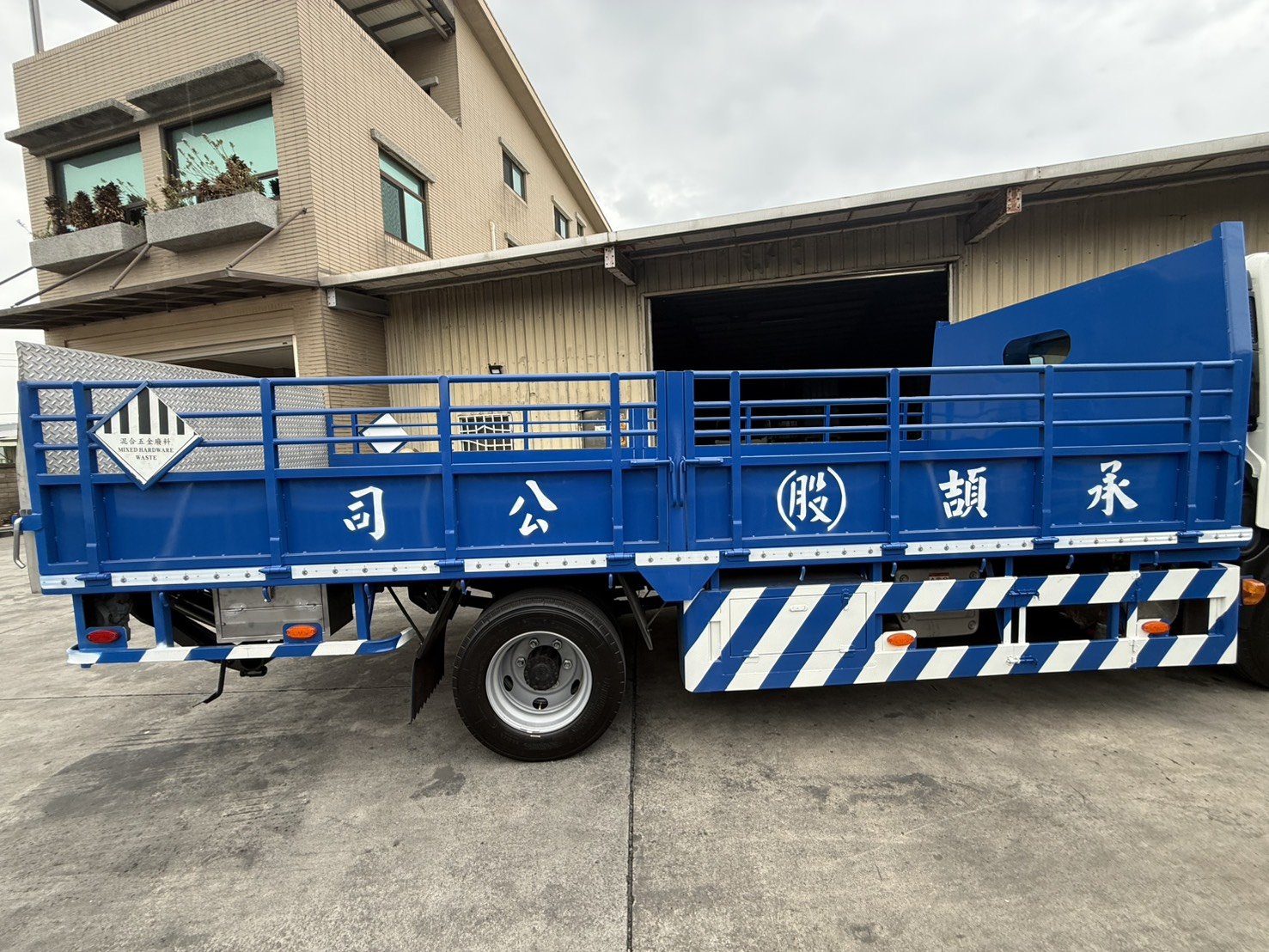 KES-0281 貨架左側